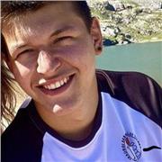 Estudiante de 19 años ofrece clases particulares a alumnos de primaria y secundaria. (historia, ciencias sociales, biología, matemáticas, inglés...)